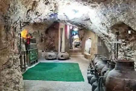 Abu Jaber Caves